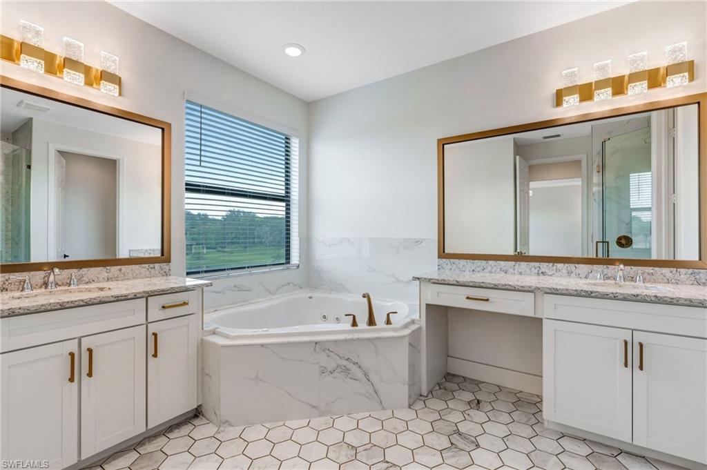 MARINA BAY - Residential Lease