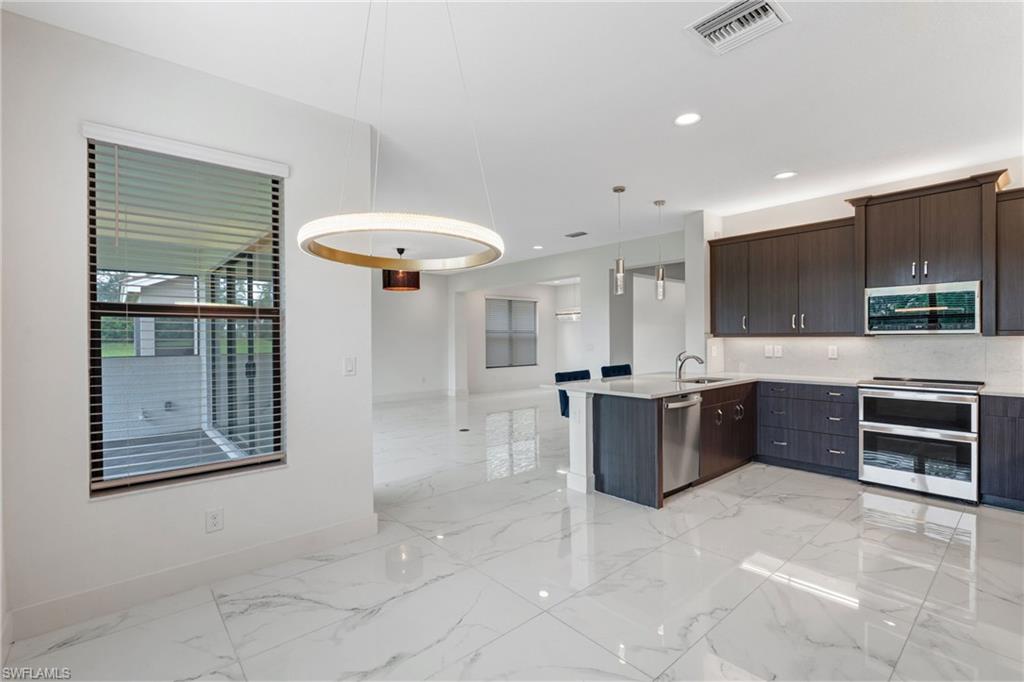 MARINA BAY - Residential Lease