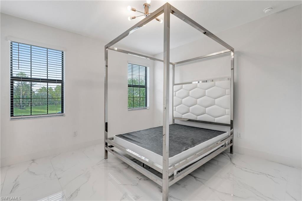 MARINA BAY - Residential Lease