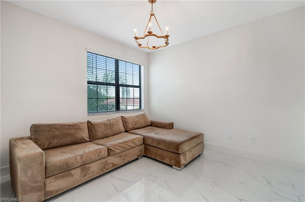 MARINA BAY - Residential Lease