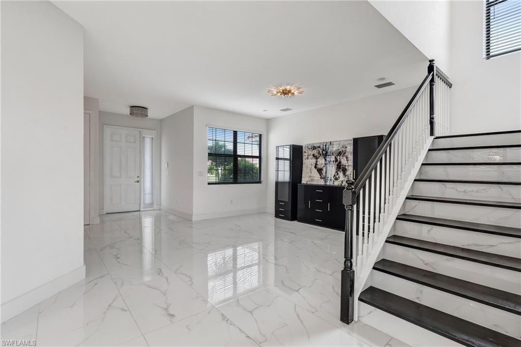 MARINA BAY - Residential Lease