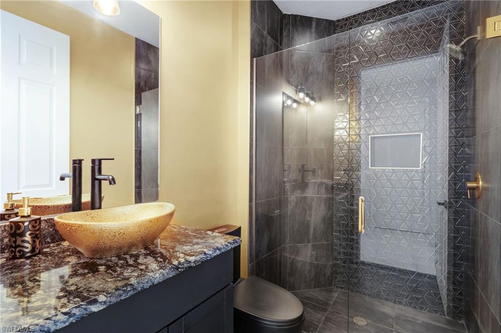 MARINA BAY - Residential Lease