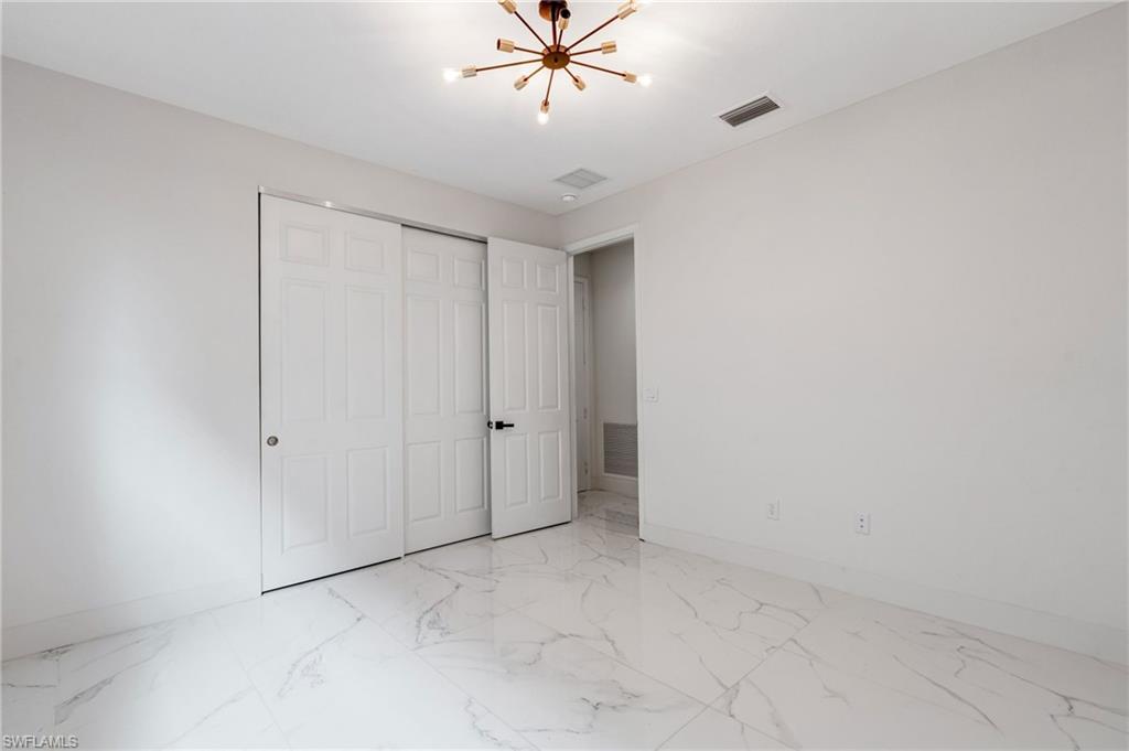 MARINA BAY - Residential Lease