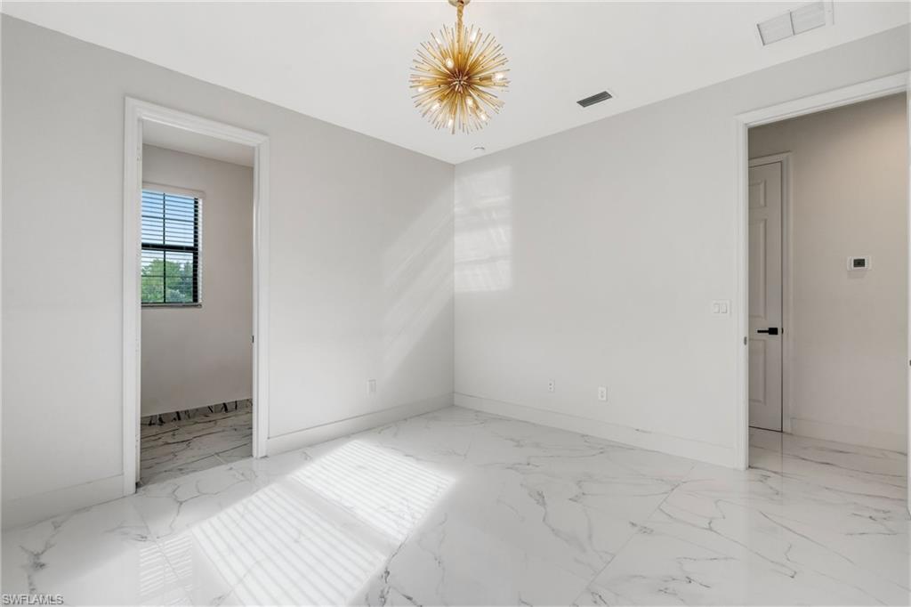 MARINA BAY - Residential Lease