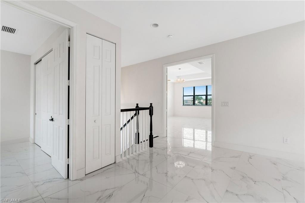 MARINA BAY - Residential Lease