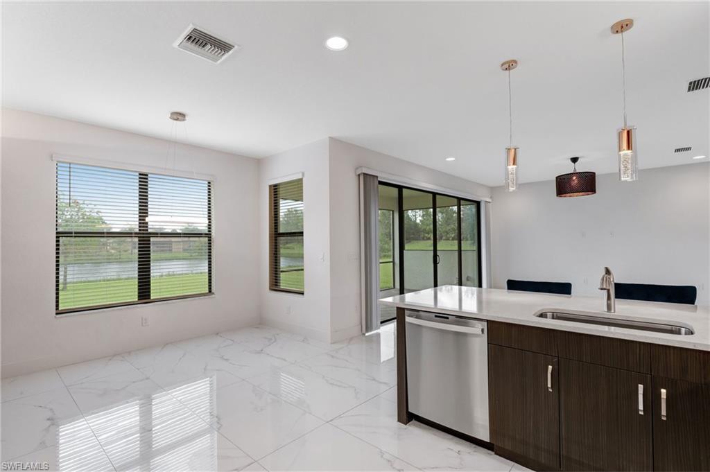 MARINA BAY - Residential Lease