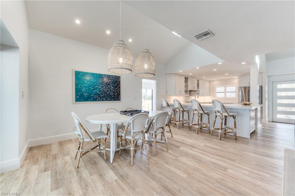 BEACH HOMES - Residential