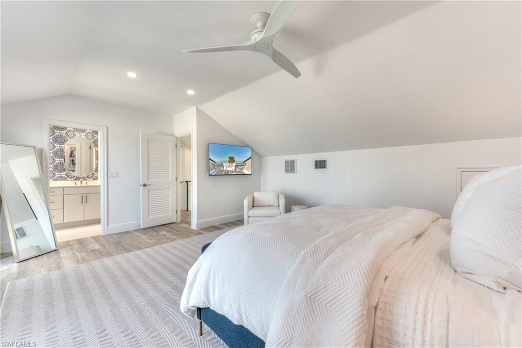 BEACH HOMES - Residential