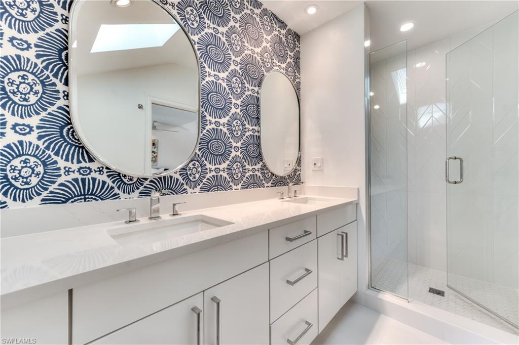 BEACH HOMES - Residential