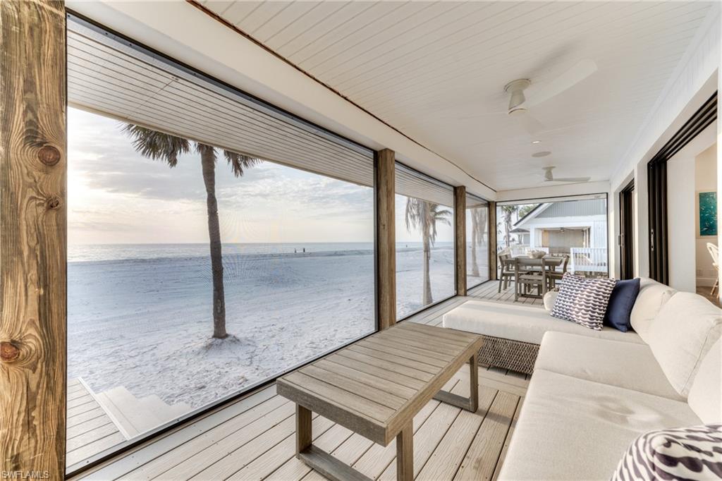 BEACH HOMES - Residential