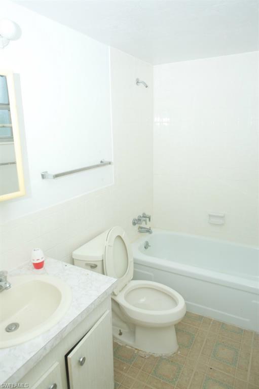 VILLA CAPRI CONDOMINIUM - Residential