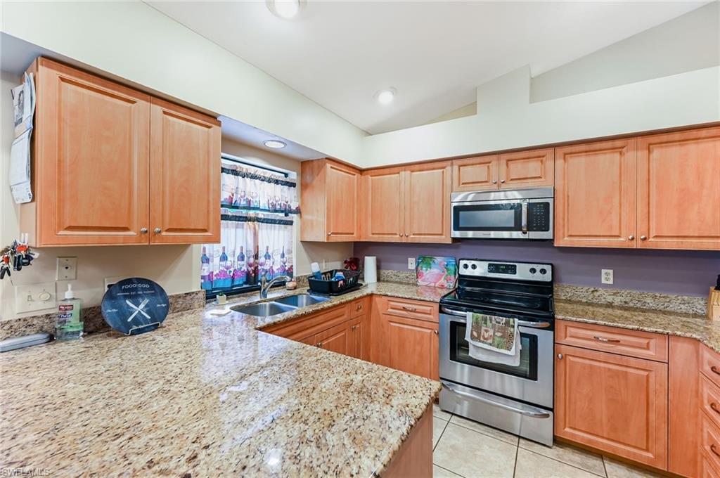 FOREST LAKES - Residential