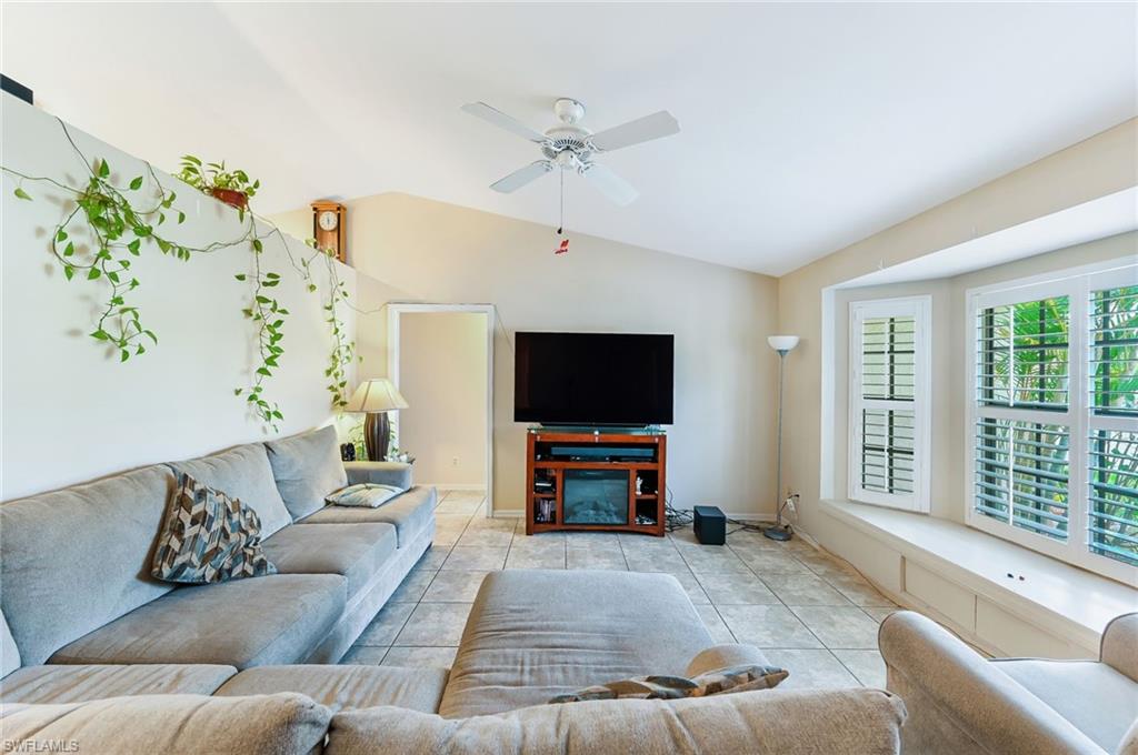 FOREST LAKES - Residential