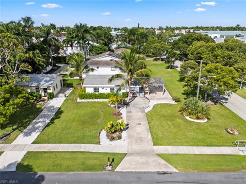 Photo of 560 9th AVE S, NAPLES, FL 34102 (MLS # 226031870)