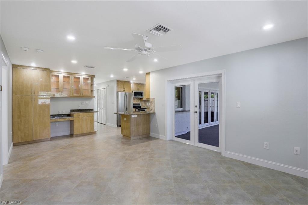 PALM RIVER ESTATES - Residential