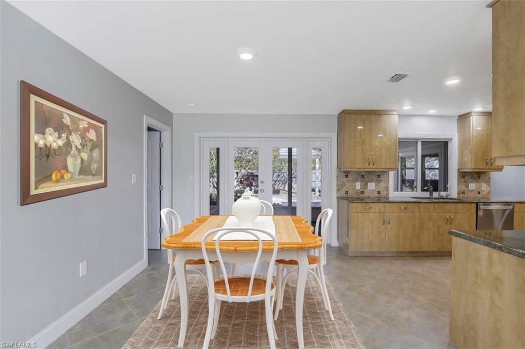 PALM RIVER ESTATES - Residential