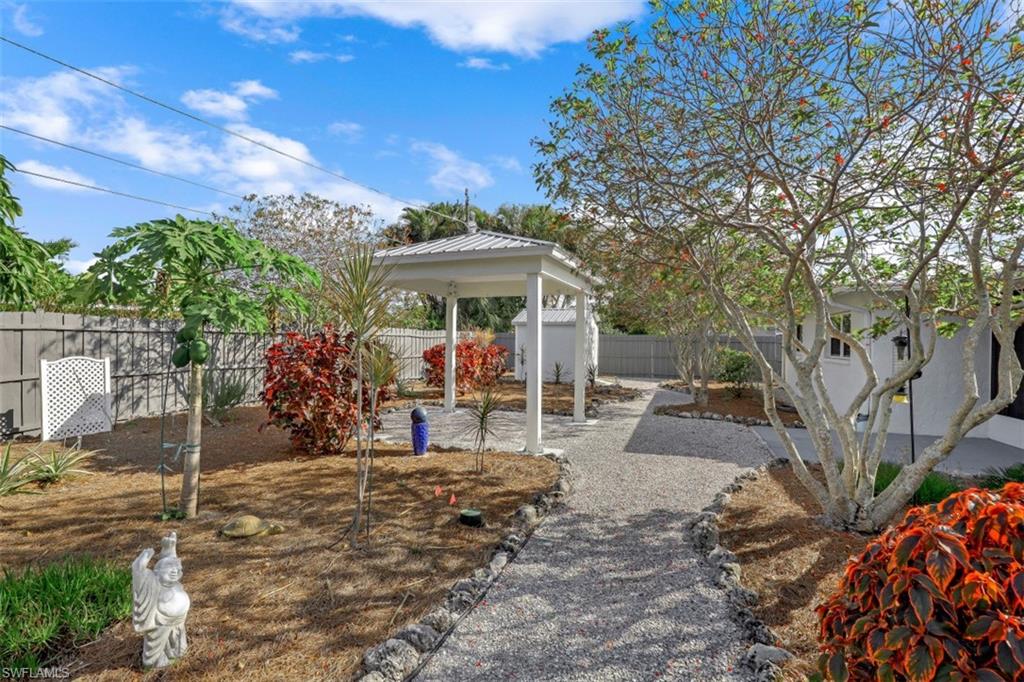 PALM RIVER ESTATES - Residential