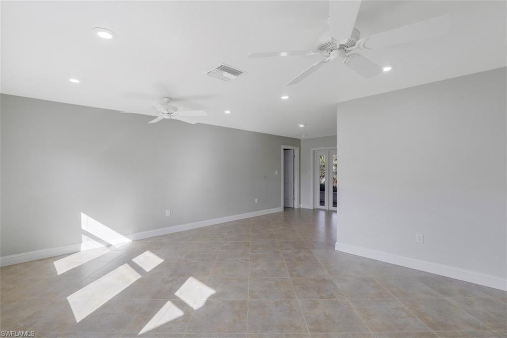 PALM RIVER ESTATES - Residential