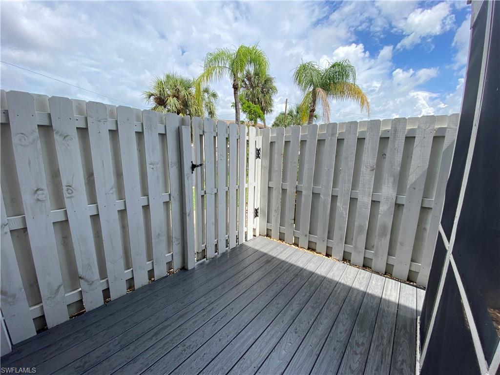 FOXMOOR VILLAGE CONDO - Residential