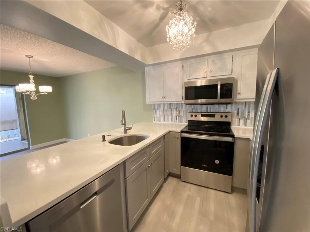 FOXMOOR VILLAGE CONDO - Residential