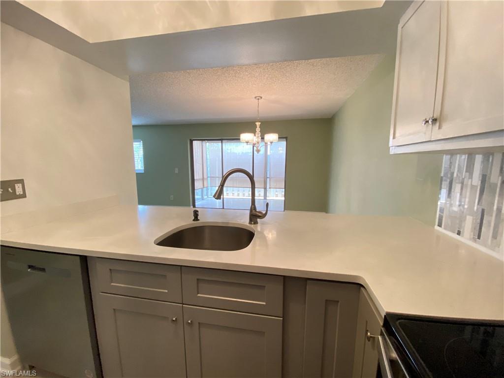 FOXMOOR VILLAGE CONDO - Residential