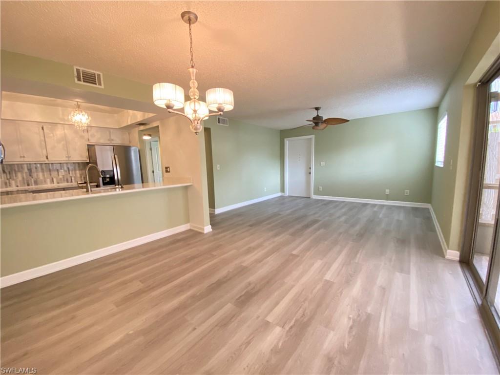 FOXMOOR VILLAGE CONDO - Residential