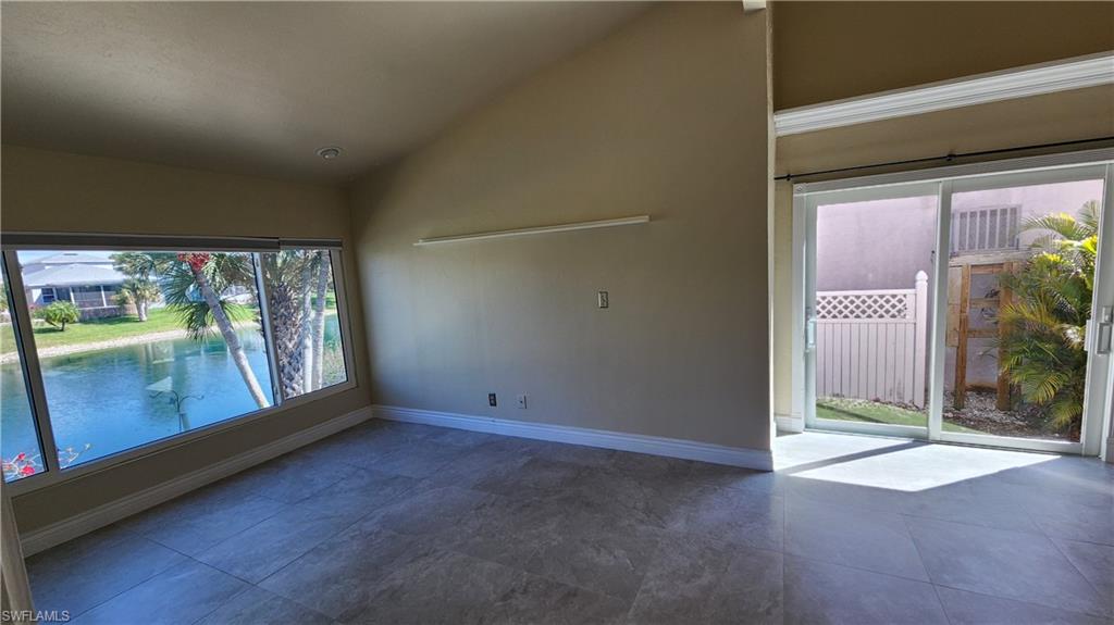 ISLAND PARK WOODS - Residential Lease