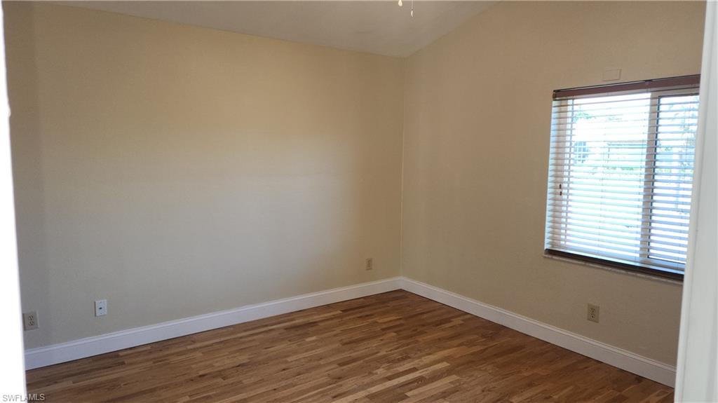 ISLAND PARK WOODS - Residential Lease