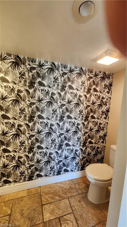 ISLAND PARK WOODS - Residential Lease