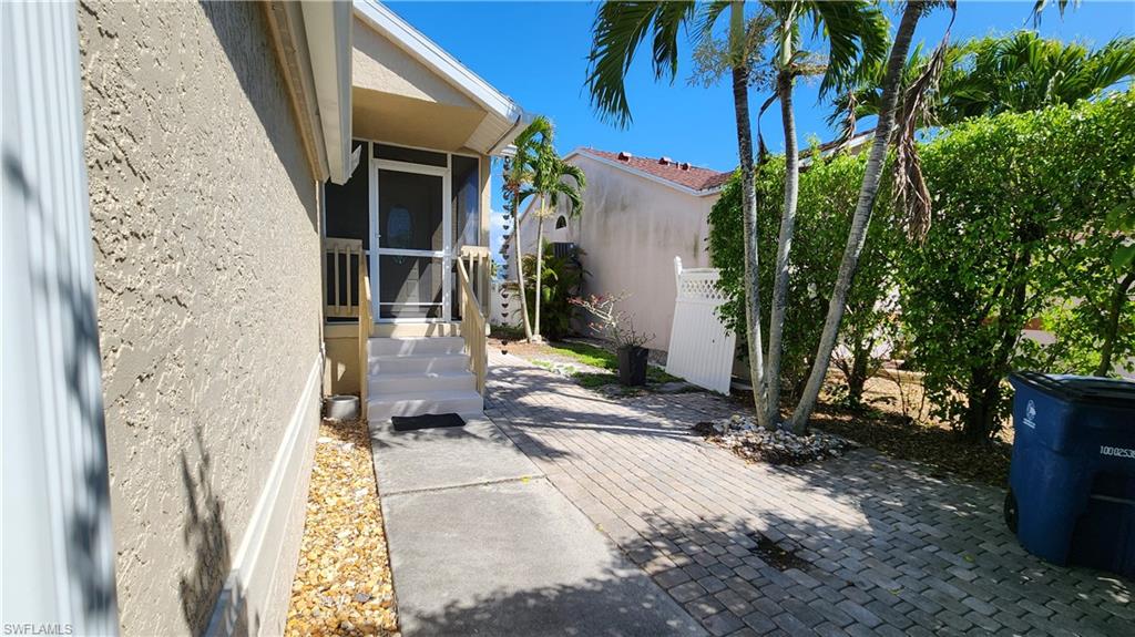 ISLAND PARK WOODS - Residential Lease