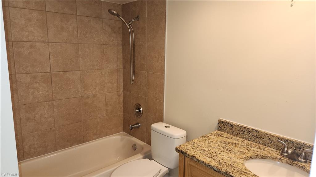 ISLAND PARK WOODS - Residential Lease