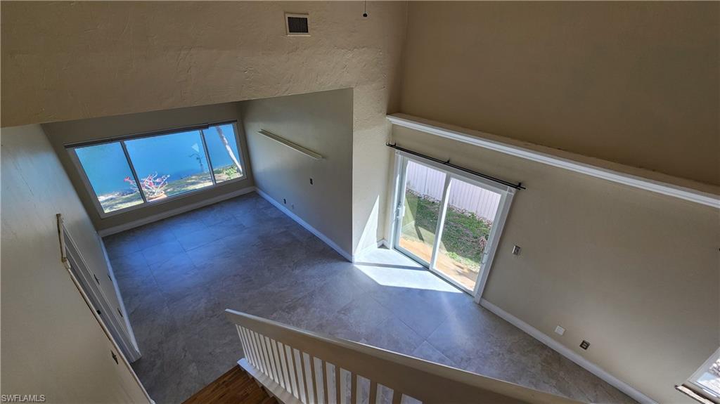 ISLAND PARK WOODS - Residential Lease