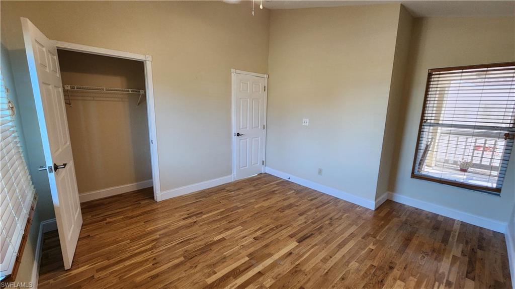 ISLAND PARK WOODS - Residential Lease