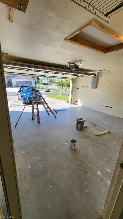 ISLAND PARK WOODS - Residential Lease