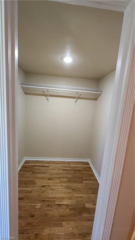 ISLAND PARK WOODS - Residential Lease