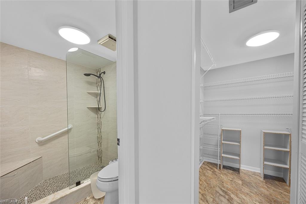 FOREST LAKES - Residential Lease