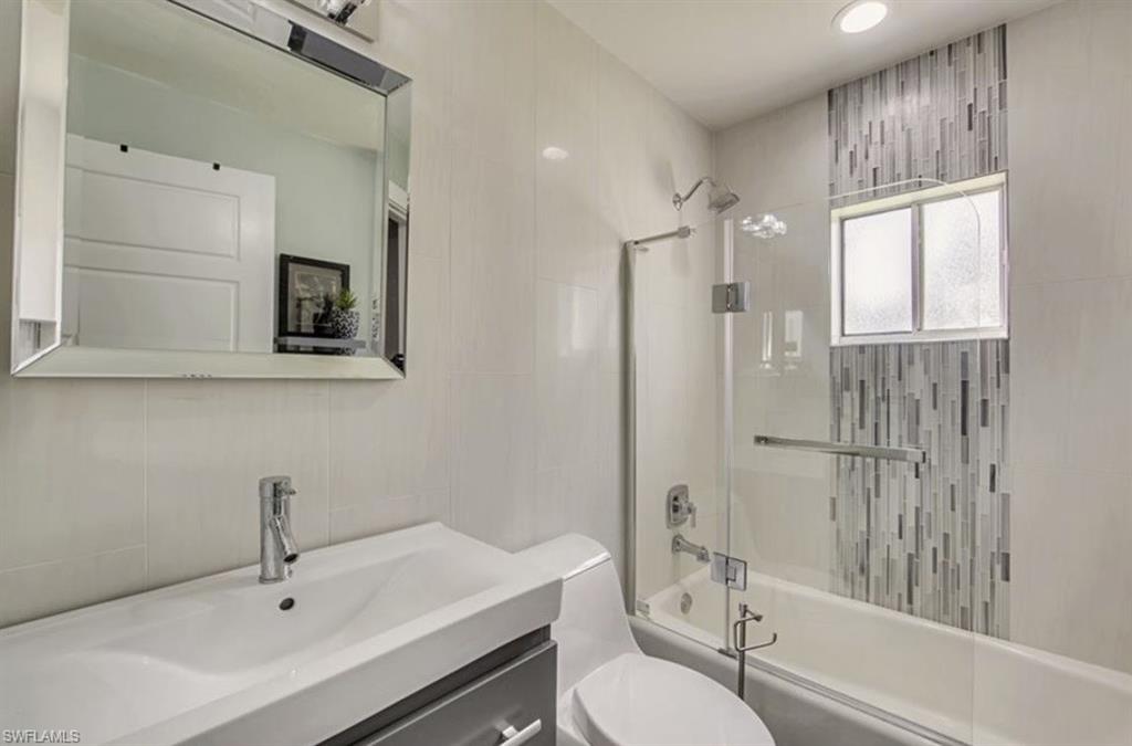 SAN CARLOS ESTATES - Residential