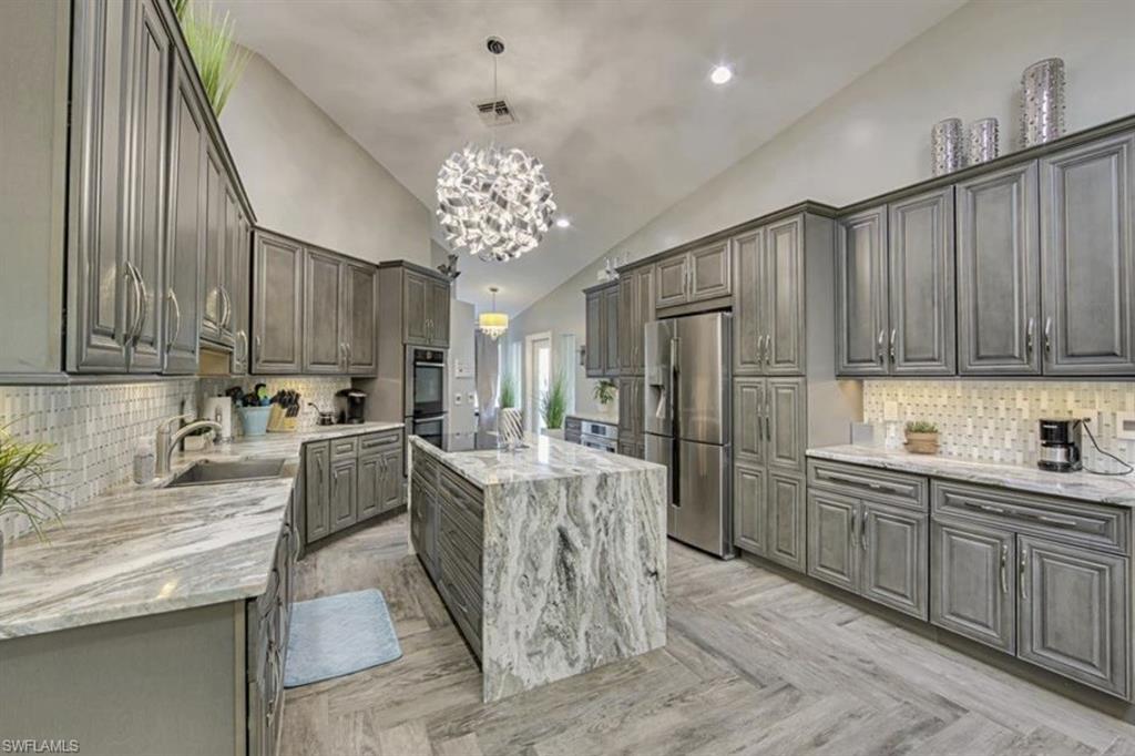 SAN CARLOS ESTATES - Residential