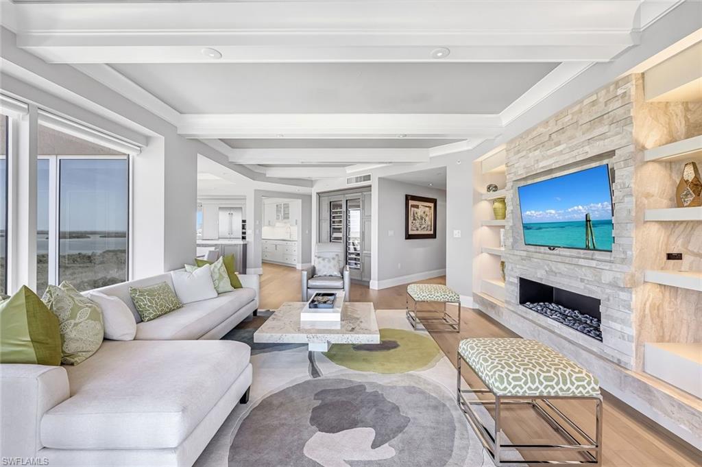 ESTANCIA - Residential