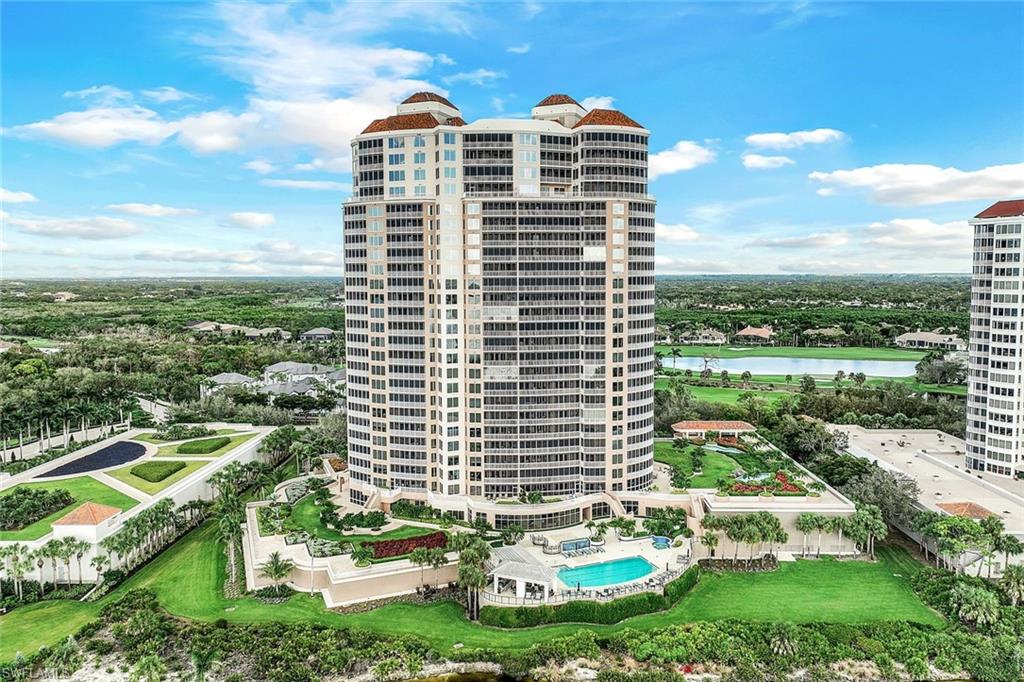 ESTANCIA - Residential