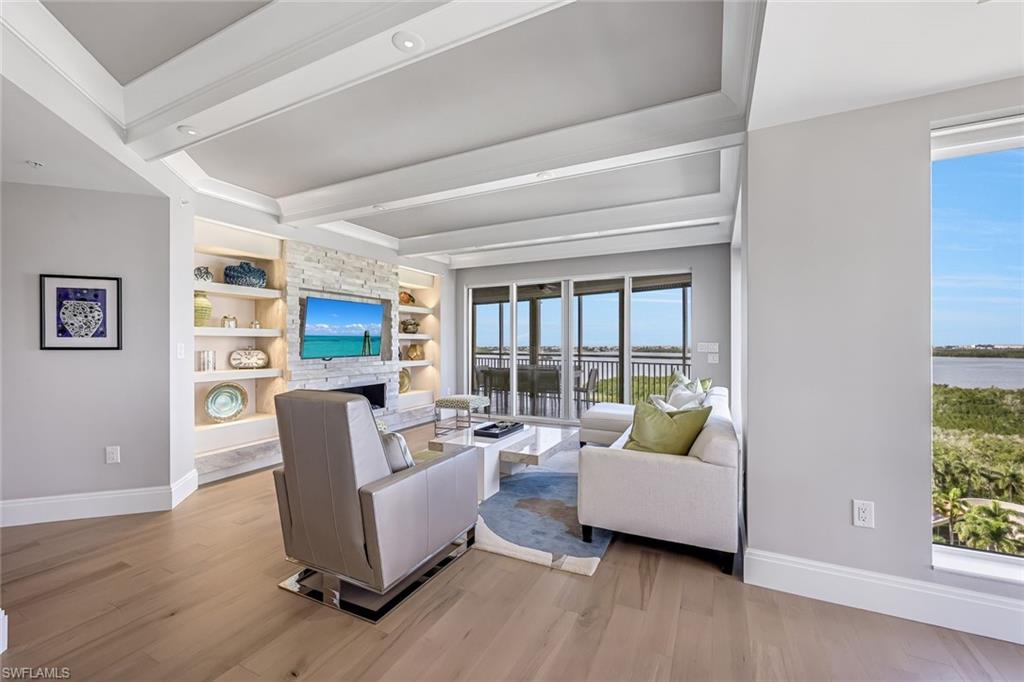 ESTANCIA - Residential