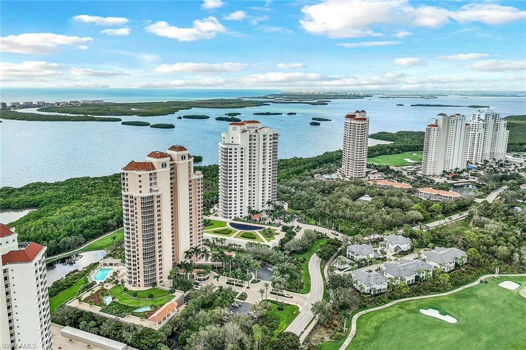 ESTANCIA - Residential