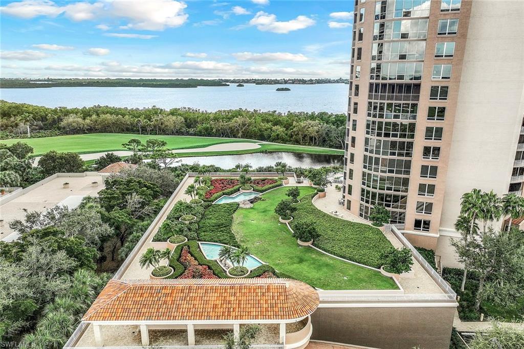 ESTANCIA - Residential