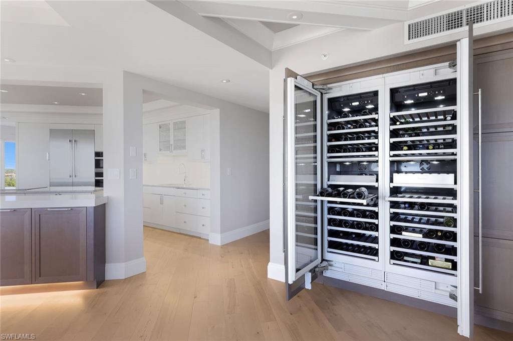 ESTANCIA - Residential