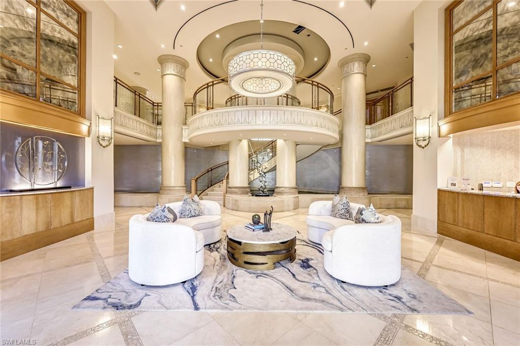 ESTANCIA - Residential