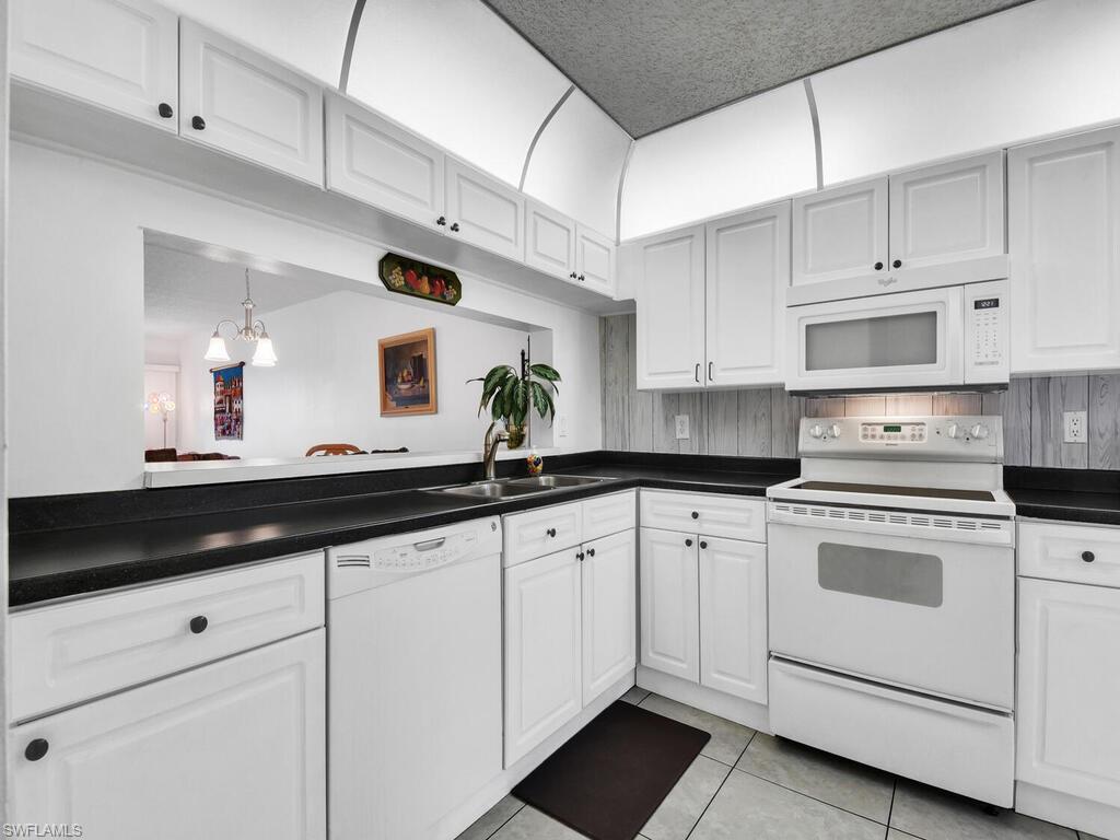 ABBINGTON VILLAGE - Residential