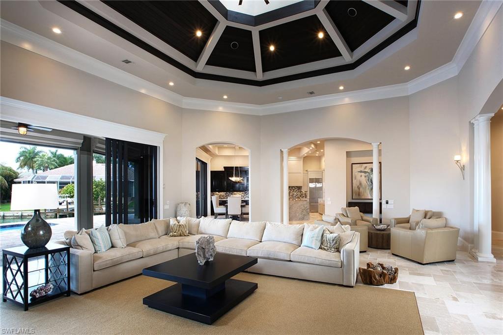 MARCO BEACH - Residential