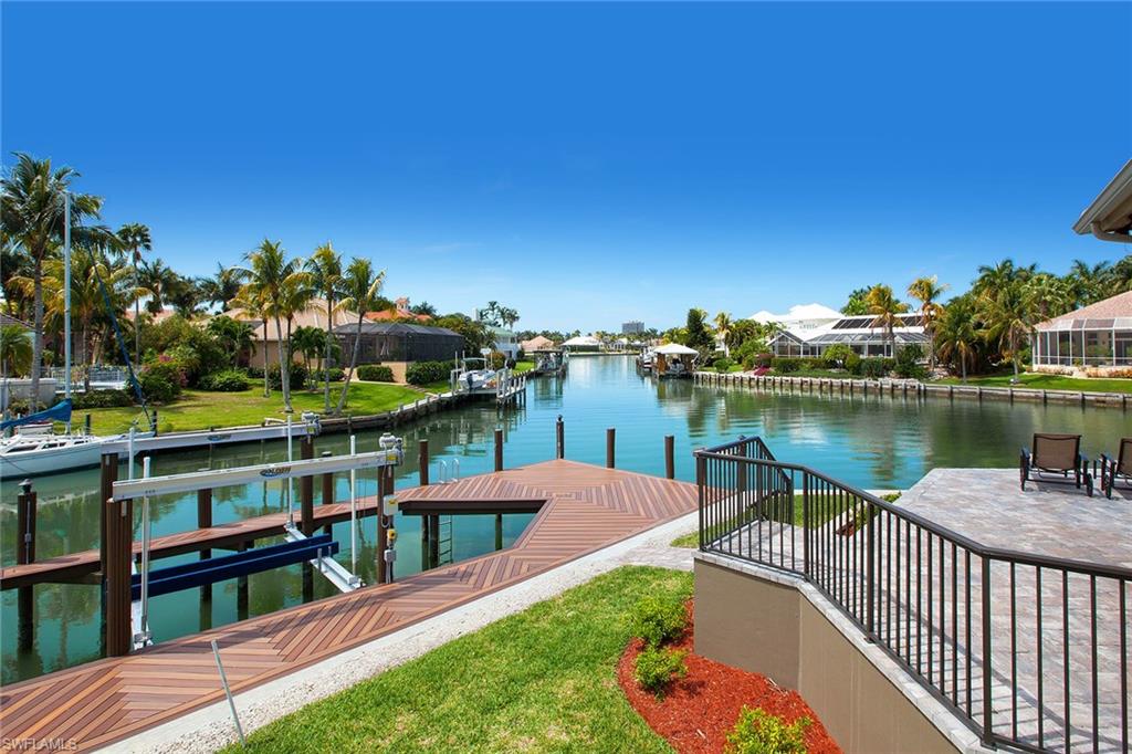 MARCO BEACH - Residential