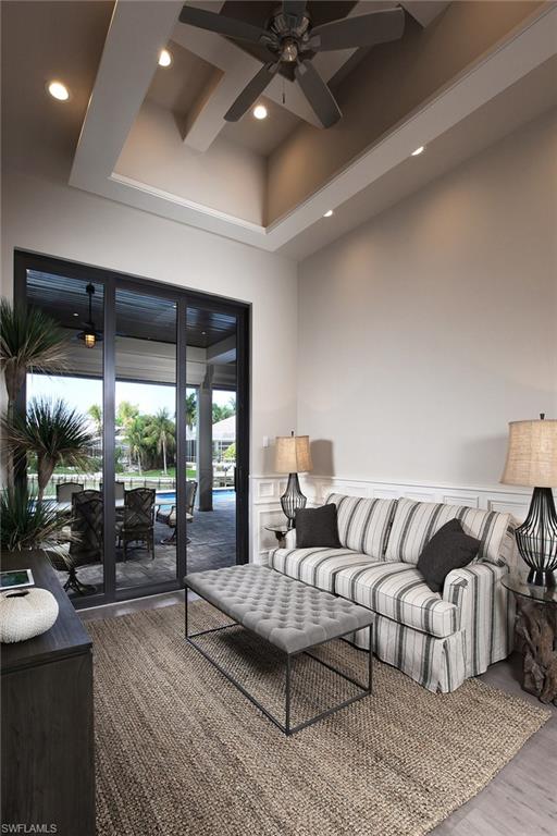 MARCO BEACH - Residential