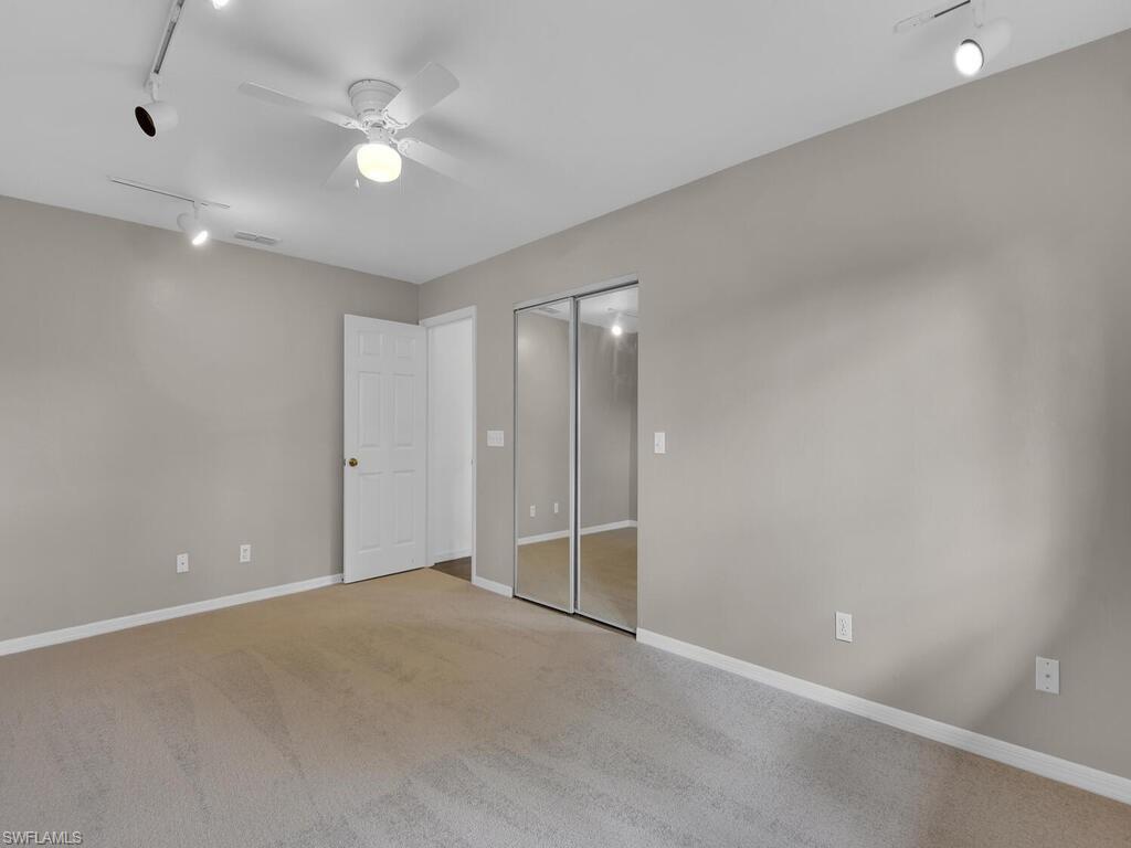 SAN CARLOS PARK - Residential